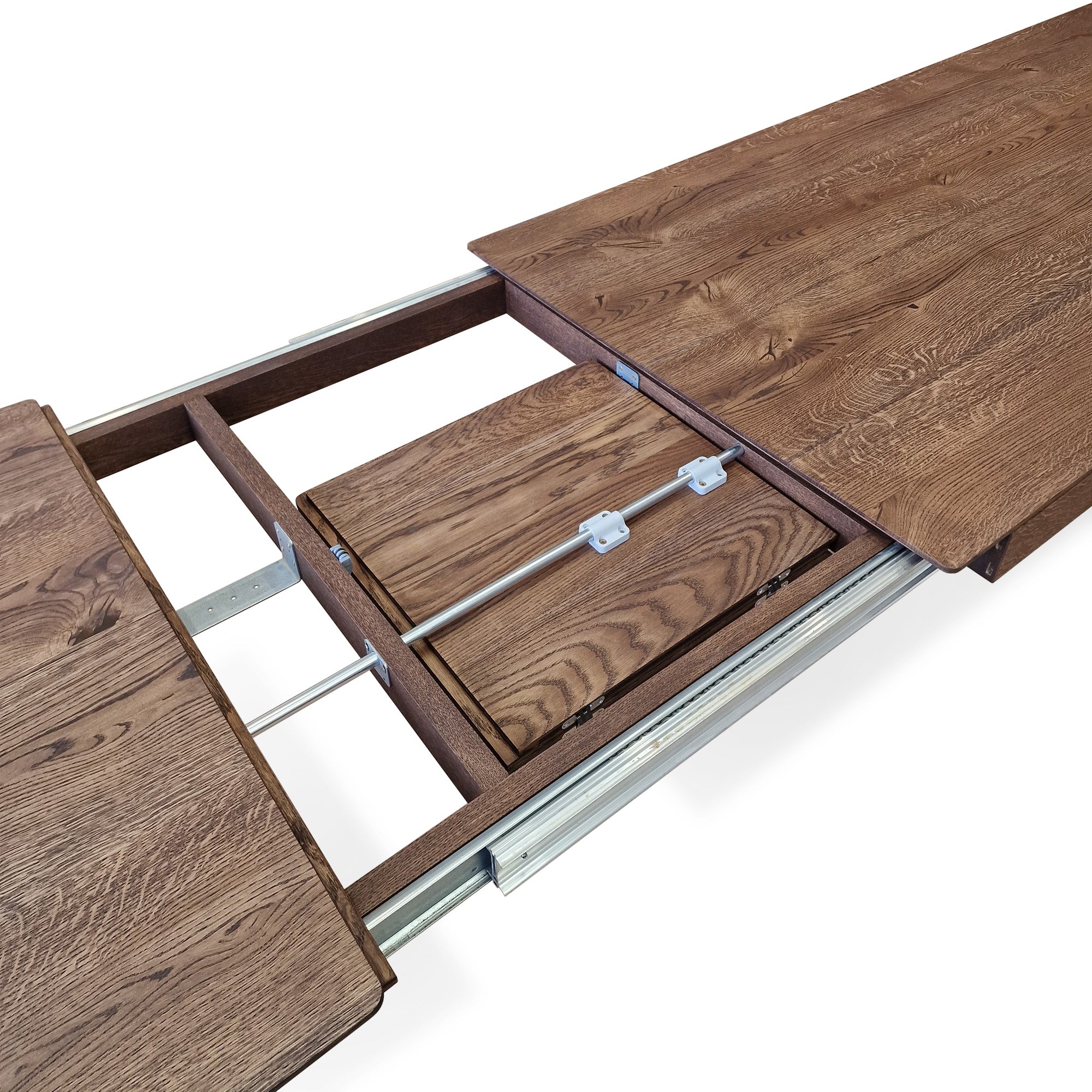 Table à Manger Extensible en Chêne Chocolat - La table à manger extensible en chêne chocolat se distingue par son design épuré et contemporain, caractérisé par son plateau lisse