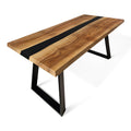 Table époxy noire - Succombez au charme de notre table époxy noire - avec piètement trapèze - L'alliance de l'orme et de la résine colorée en fait un véritable