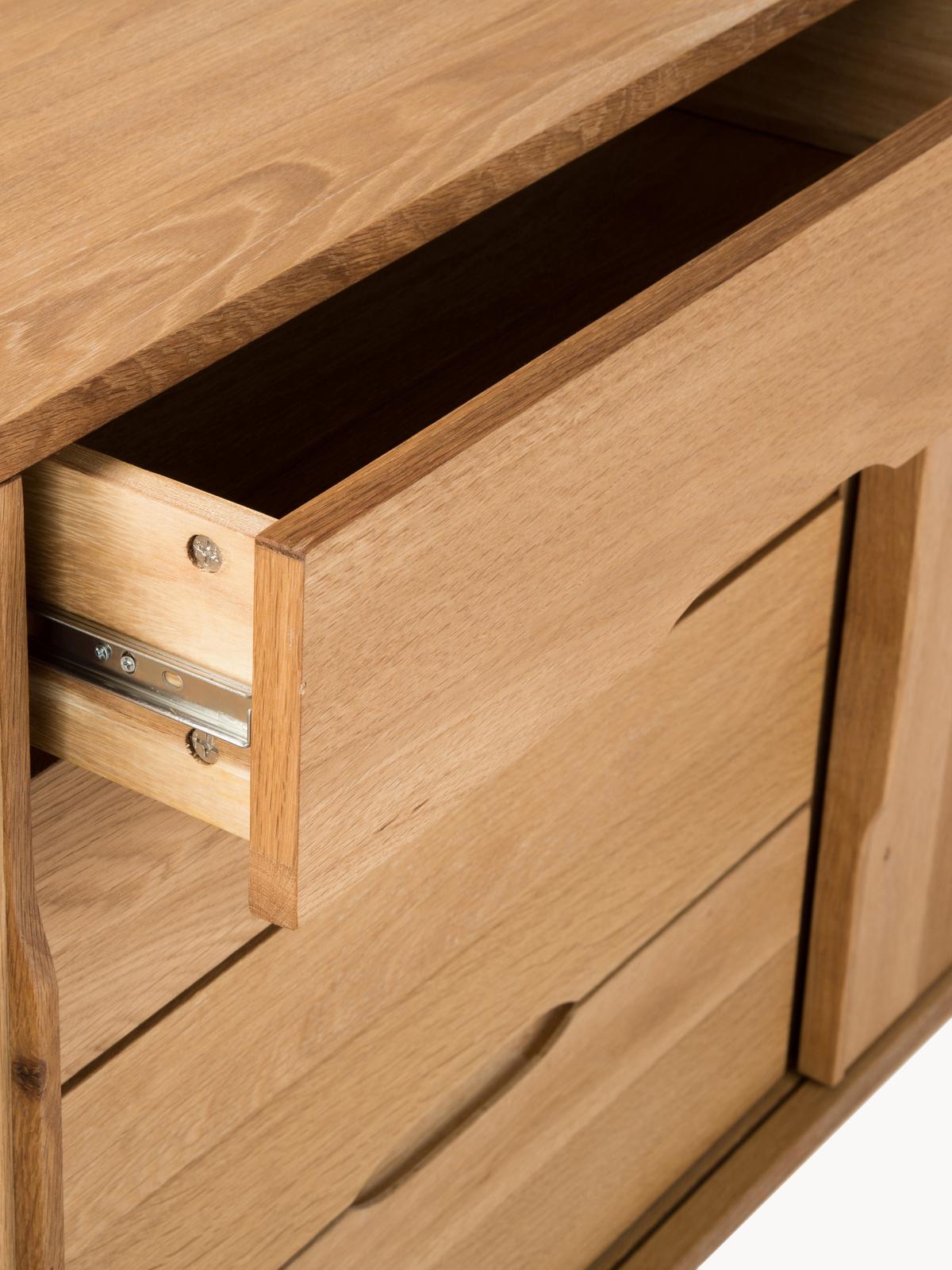 Buffet en chêne massif – Découvrez le buffet en chêne massif, une pièce faite sur mesure avec une finition à l'huile-cire dure Osmo mate – Conçu à la fois pour
