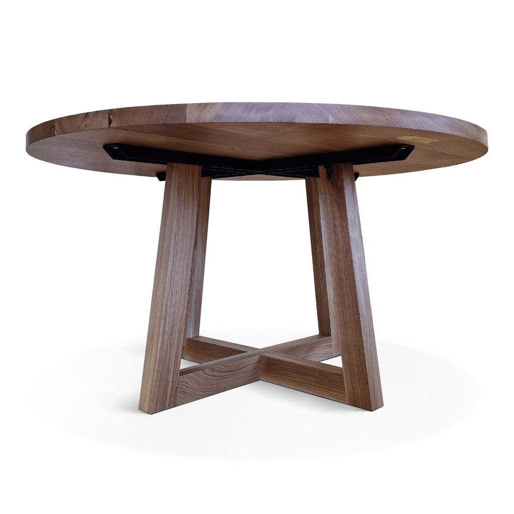 Table à manger ronde en chêne – Découvrez notre table à manger ronde en chêne fabriquée à la main – un ajout magnifique à toute maison – Fabriquée à partir de chêne massif