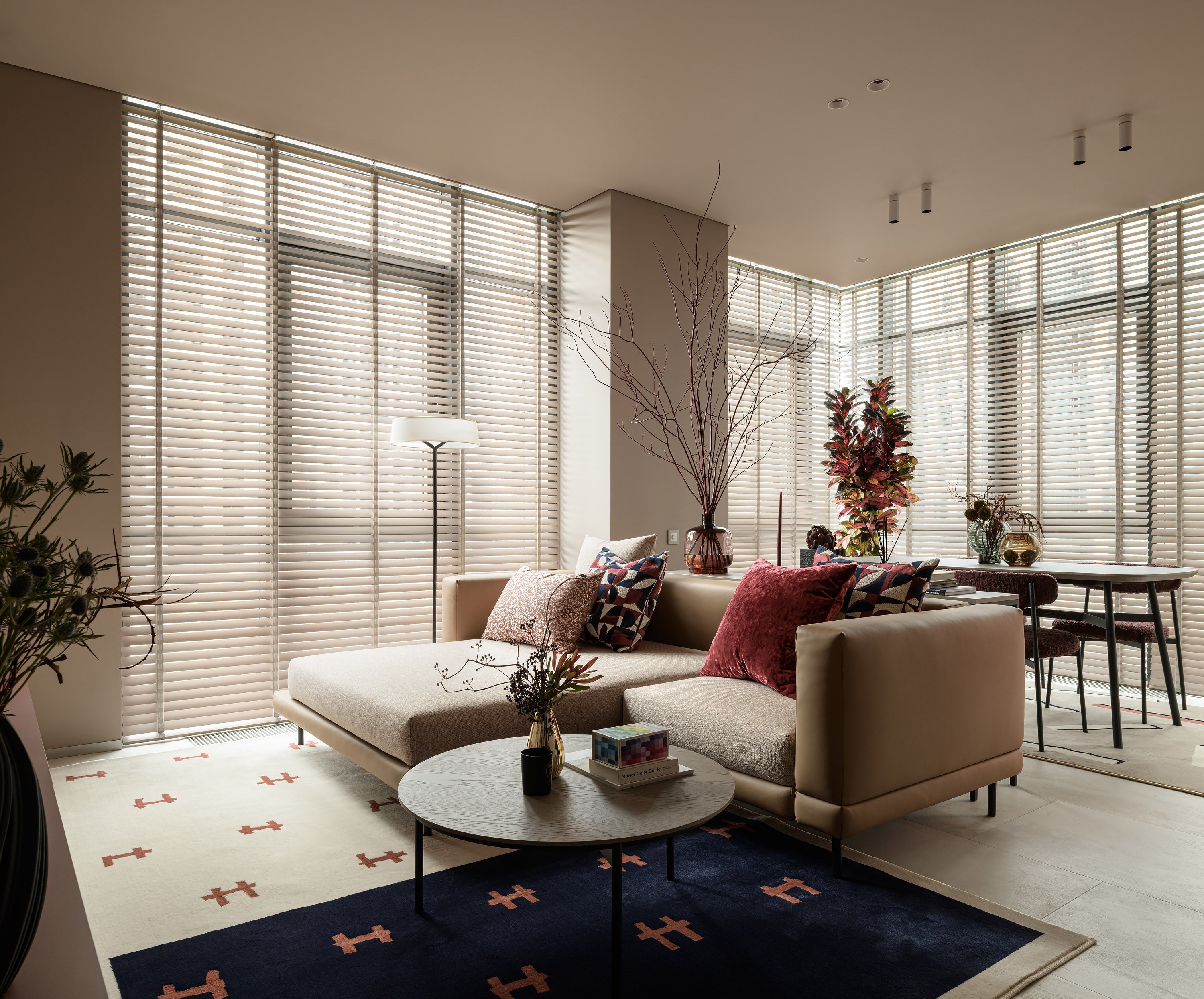 Canapé-lit - Découvrez le canapé-lit - un mélange parfait d'esthétique contemporaine et de luxe fonctionnel - Conçu pour s'intégrer harmonieusement à tout intérieur moderne