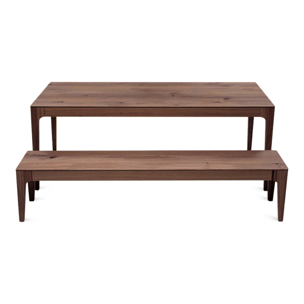 Table à Manger Extensible en Chêne Chocolat - La table à manger extensible en chêne chocolat se distingue par son design épuré et contemporain, caractérisé par son plateau lisse