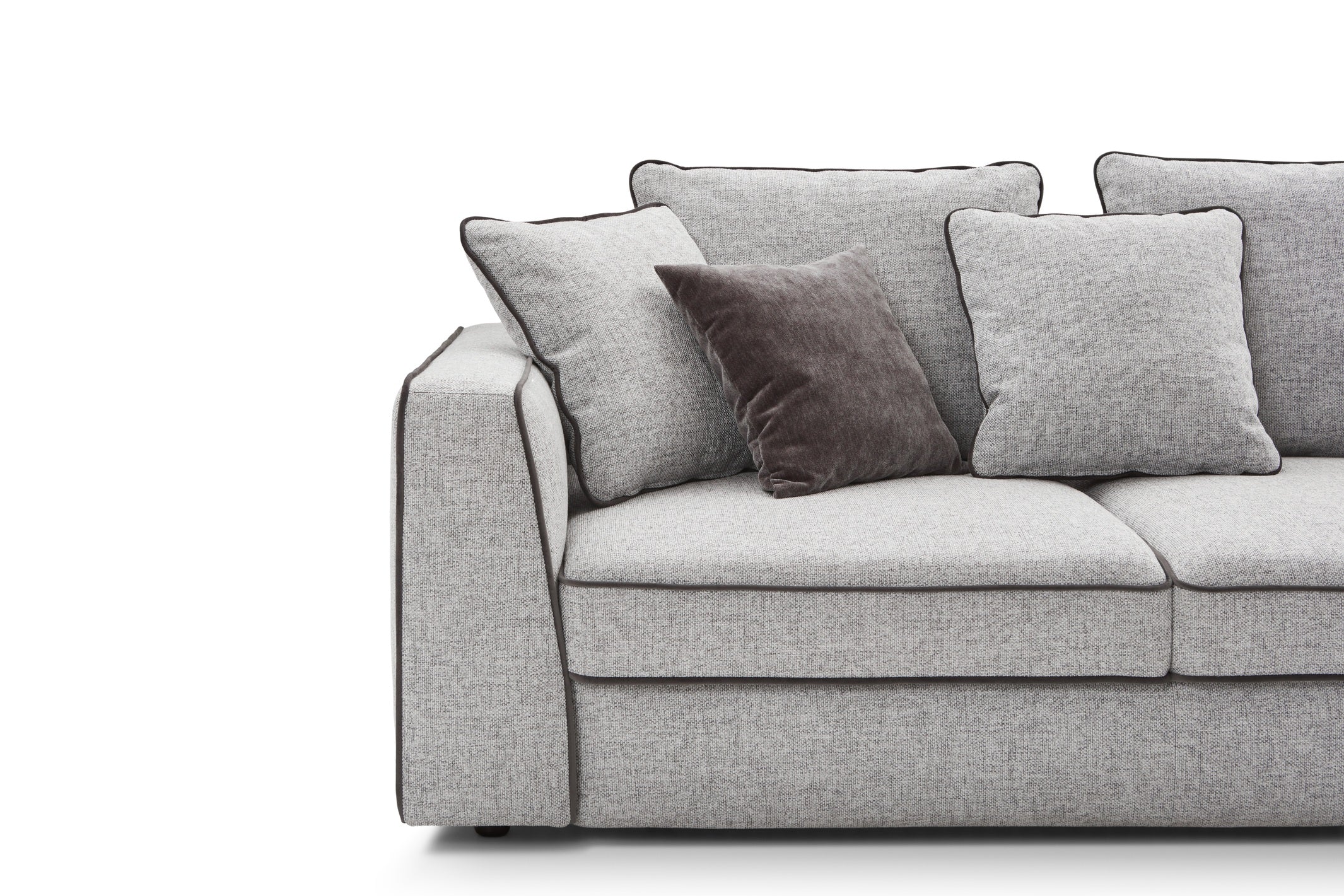 Canapé convertible – Découvrez le canapé convertible – une alliance parfaite d'esthétique contemporaine et de luxe fonctionnel – Conçu pour s'intégrer harmonieusement dans tout intérieur moderne