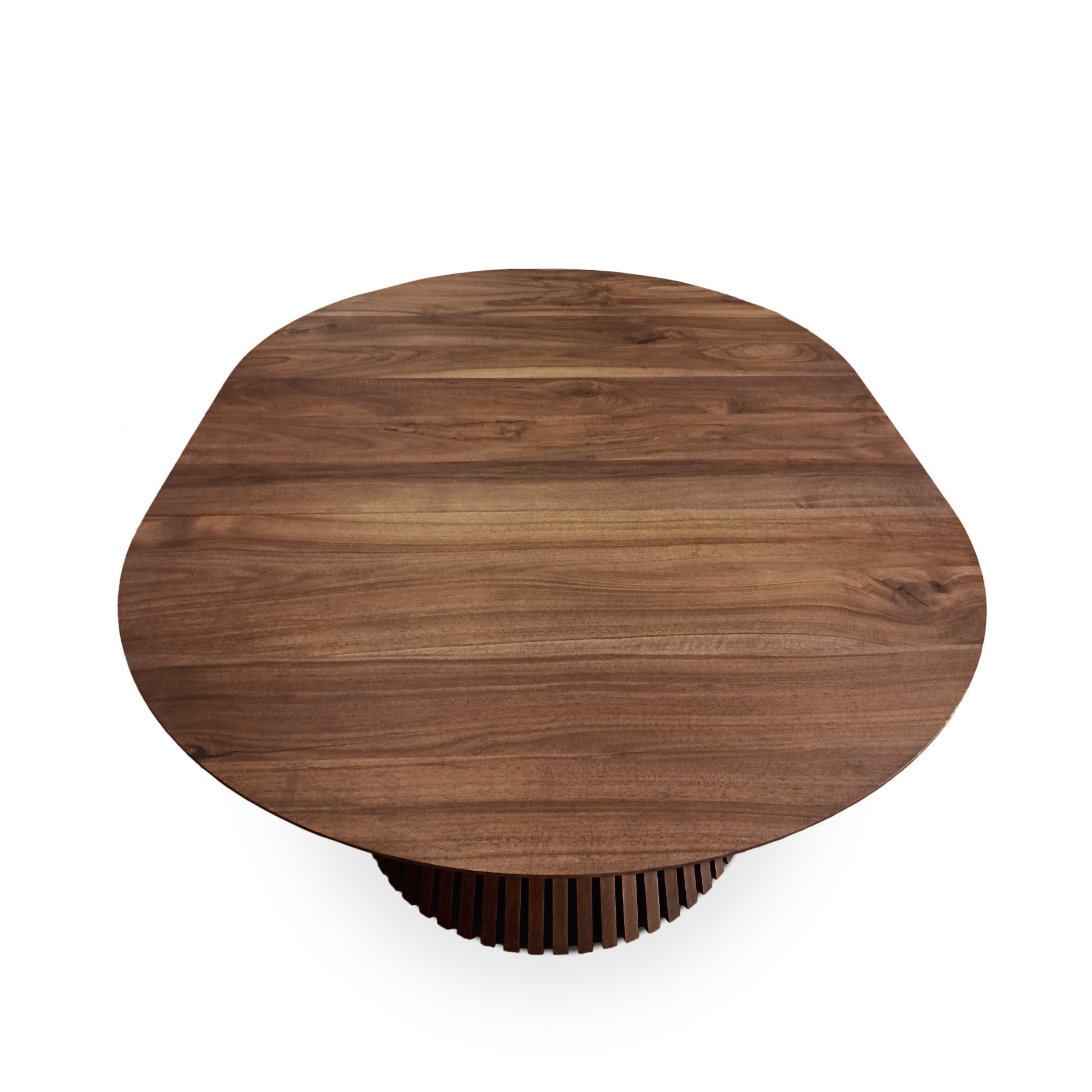 Table à manger ronde extensible en noyer chocolat – Voici notre table à manger ronde fabriquée à la main en noyer avec des pieds en métal – un ajout magnifique à