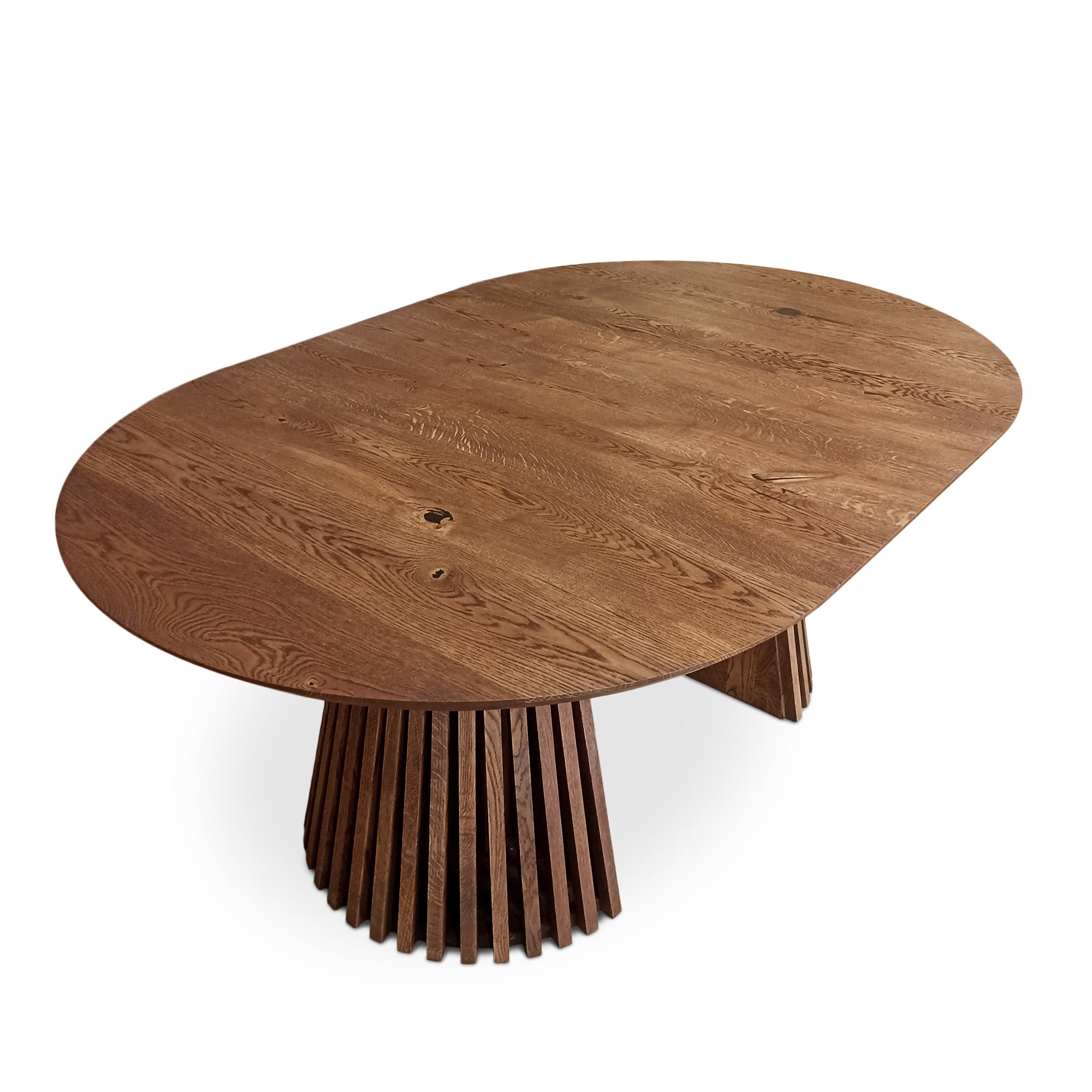 Table à manger ronde extensible en chêne chocolat - Découvrez notre table à manger ronde extensible fabriquée à la main en chêne chocolat avec pieds en tube - une