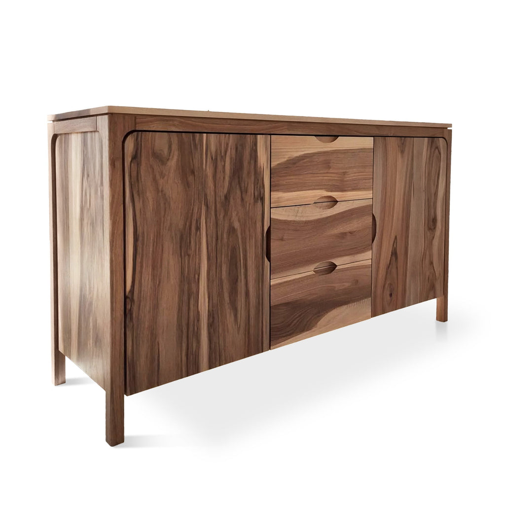 Buffet en noyer – Buffet en noyer massif fait sur mesure – finition à l'huile-cire dure Osmo mate – le buffet est non seulement magnifique, mais il est aussi