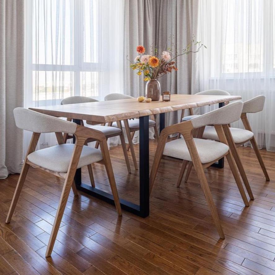 Table à manger extensible en chêne - Fabriquée à la main en bois massif - cette magnifique table à manger extensible en grand chêne est un ajout remarquable à tout intérieur - Son