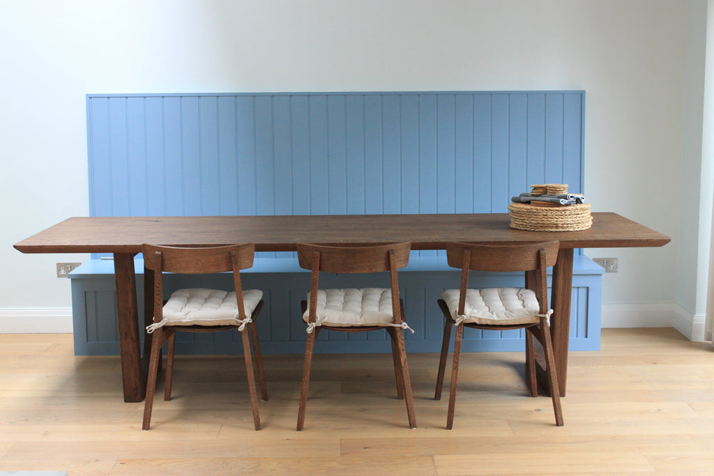 Table à manger extensible en chêne – Fabriquée à la main en bois massif – La table à manger extensible en chêne massif est un ajout magnifique à toute maison – Son plateau extensible