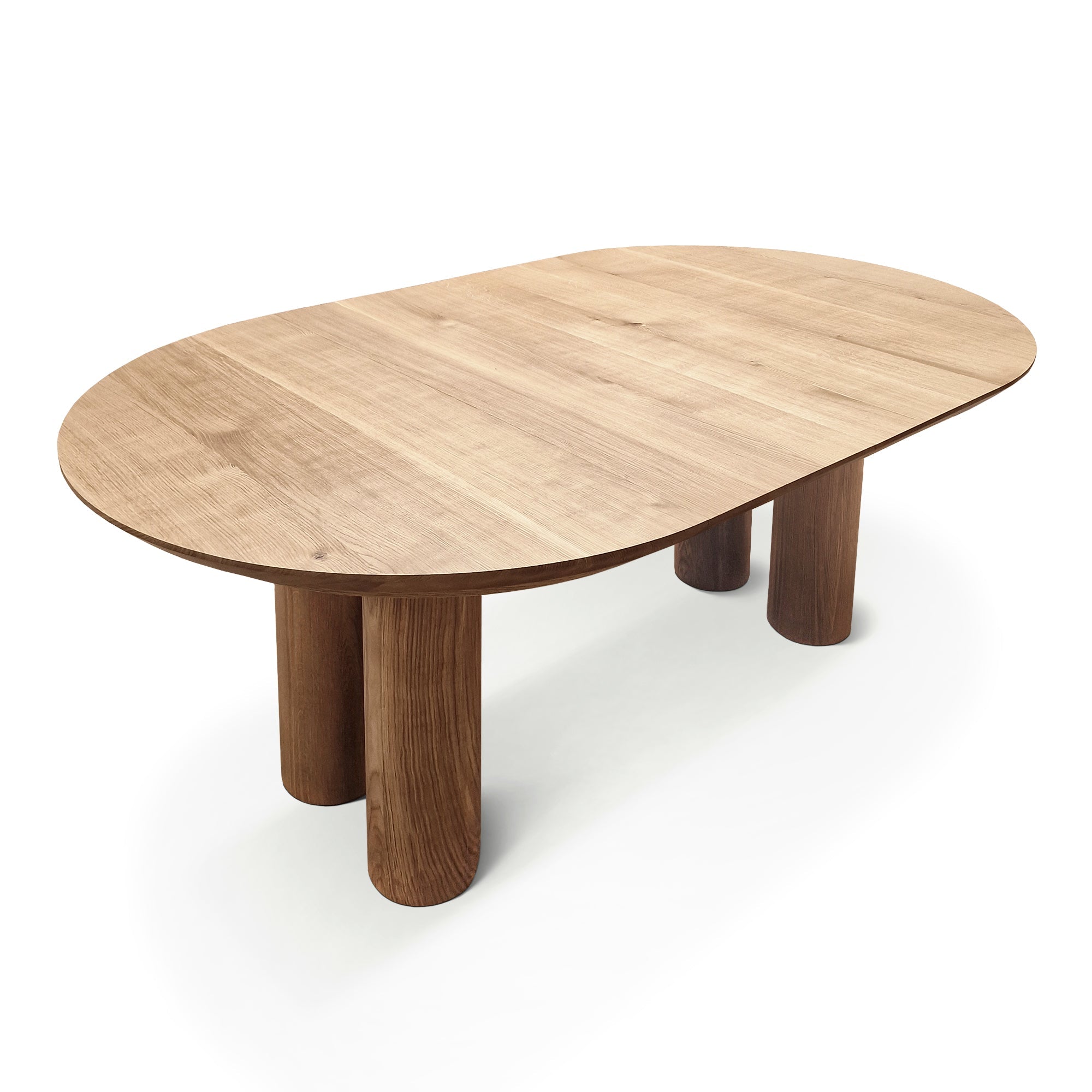 Table à manger ronde extensible en chêne - Plongez dans l'alliance parfaite de la chaleur et de la modernité avec notre table à manger ronde en chêne - sublimée par ses pieds ronds.