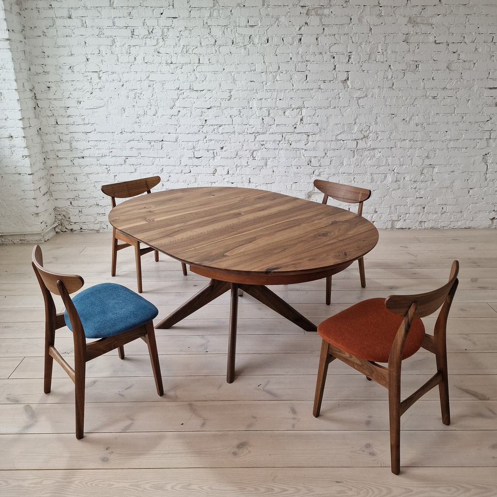 Table à manger ronde extensible en noyer – Découvrez notre table à manger ronde en noyer fabriquée à la main – un ajout magnifique à tout intérieur – Fabriquée en bois massif