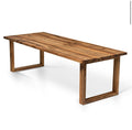 Bureau en Noyer Naturel - Bureau en bois massif à planches. La hauteur standard de toutes les tables est de 75cm. Les pieds métalliques peuvent être facilement démontés pour le transport.
