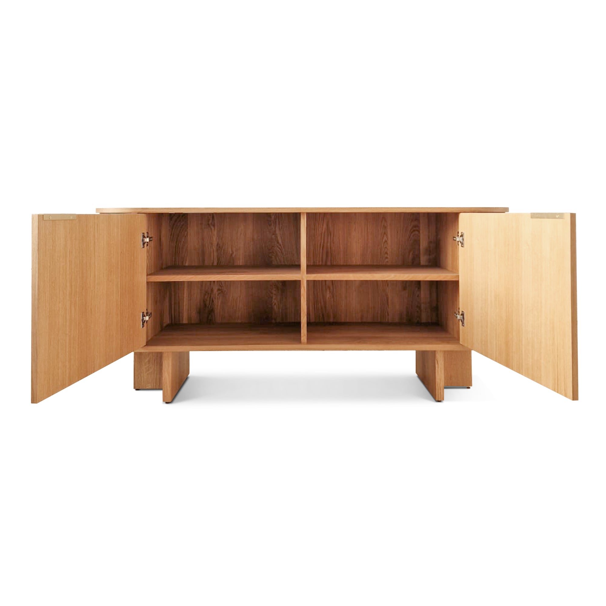 Buffet bas - un buffet bas épuré - fabriqué en noyer massif ou en chêne avec des bords lisses et arrondis en placage de chêne ou entièrement en placage de chêne pour une