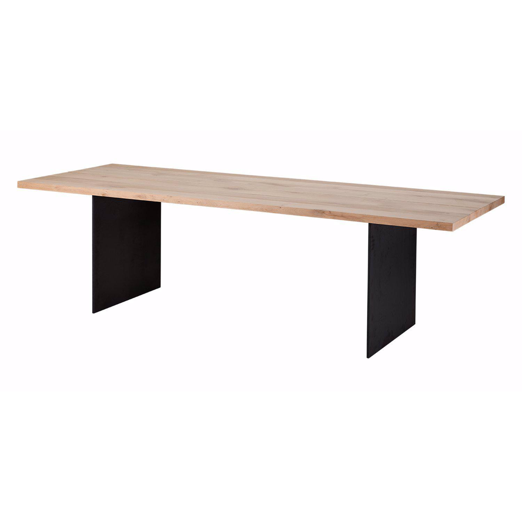 Table en noyer ou chêne massif - VEUILLEZ NOUS CONTACTER PAR EMAIL POUR UN DEVIS Information et Personnalisation La table allie harmonieusement l'élégance sculpturale à