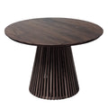 La table de salle à manger ronde extensible en noyer anthracite – avec son pied tubulaire distinctif à facettes – est un chef-d'œuvre unique et sur mesure qui fusionne