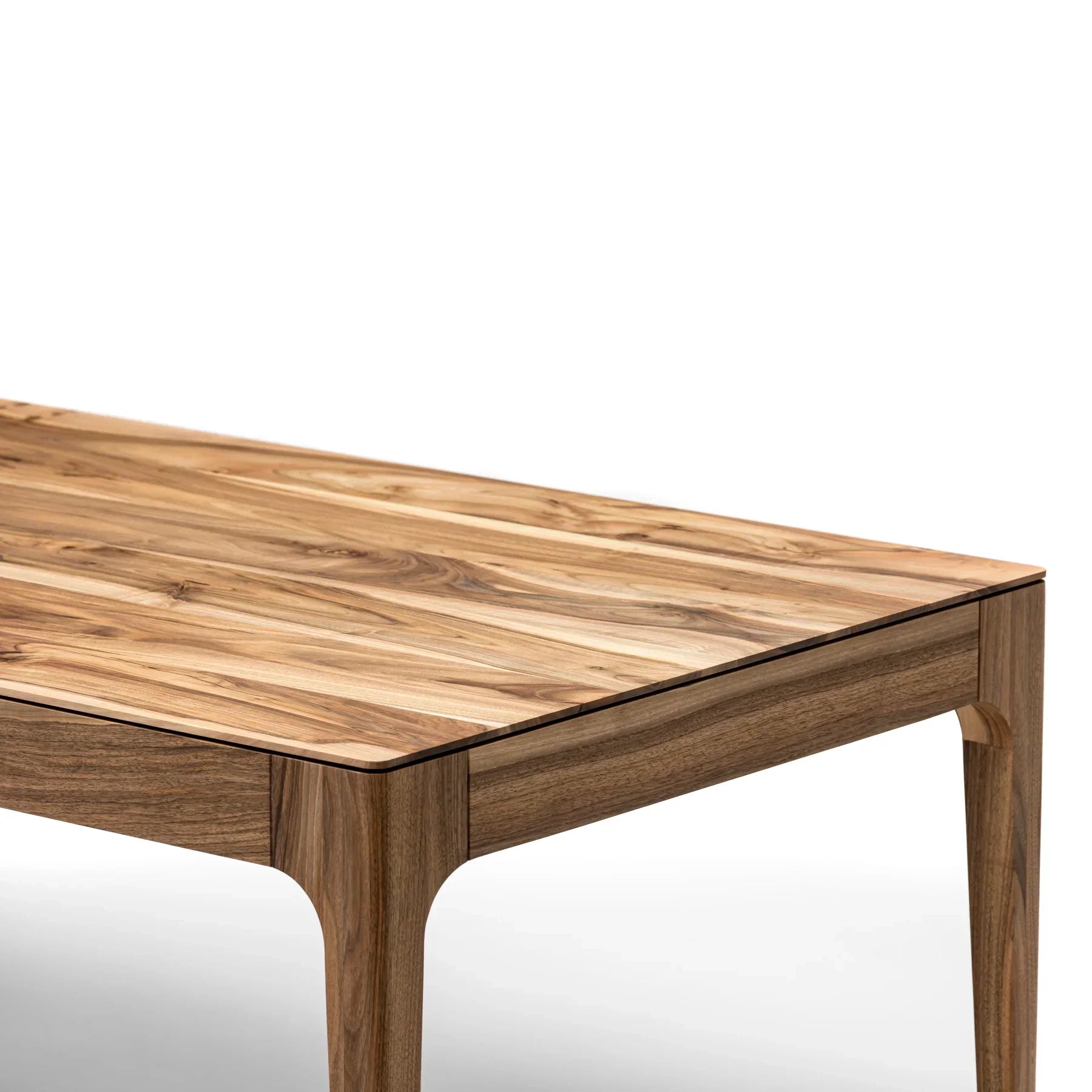 Table à manger extensible en noyer – Fabriquée à la main en bois massif, cette exquise table extensible en noyer est un ajout magnifique à tout intérieur – Son