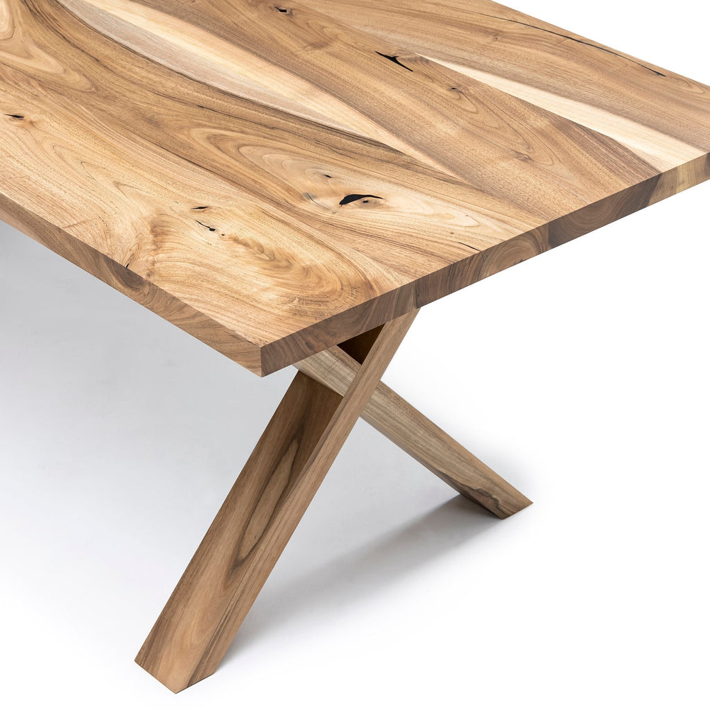 Table à manger extensible en noyer – Table à manger extensible de luxe faite à la main, best-seller – Fabriquée en bois massif certifié FSC – L'élégance naturelle à