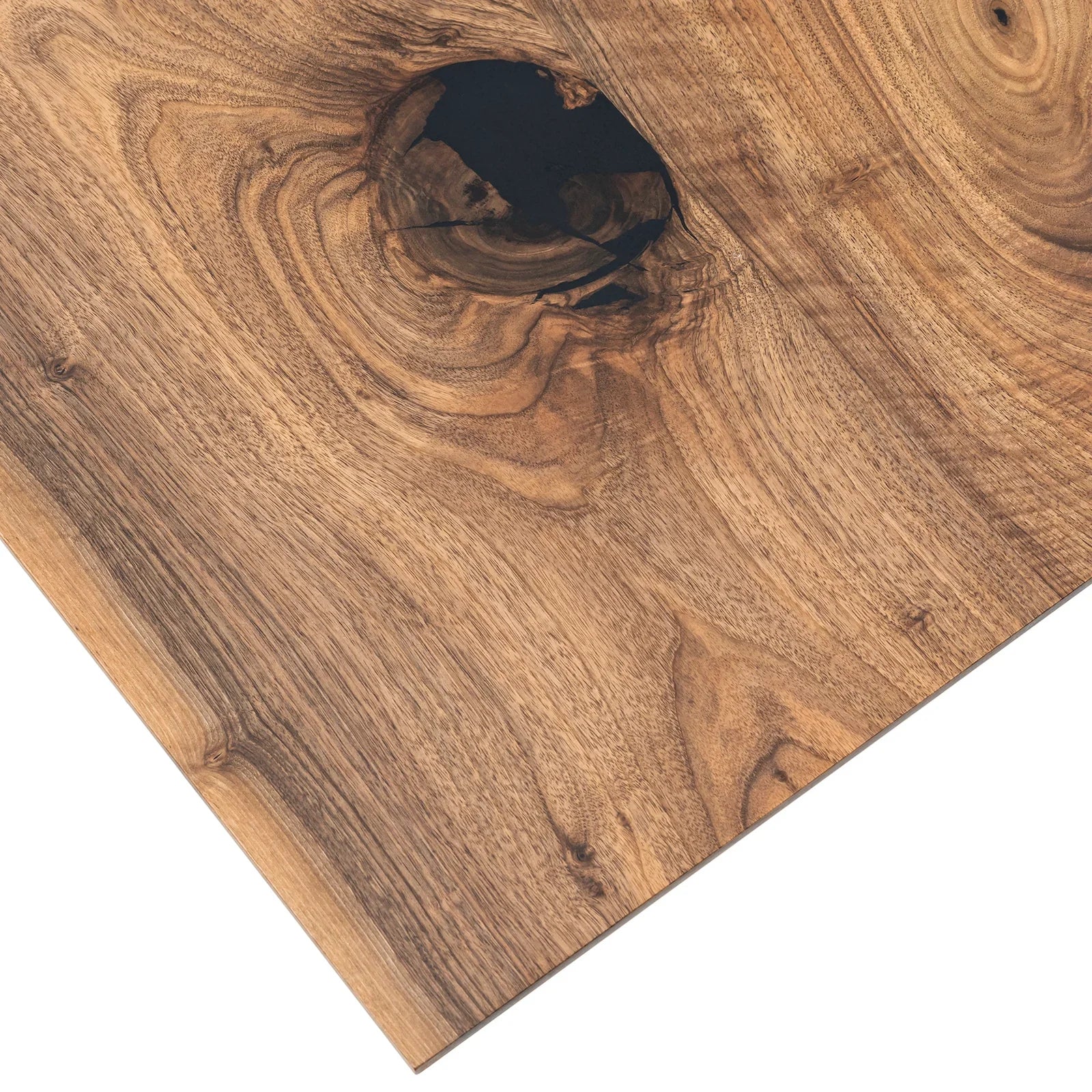 Table basse en noyer – Table basse carrée massive en noyer La hauteur standard de toutes les tables est de 45 cm. Les pieds métalliques peuvent être facilement démontés pour le transport.
