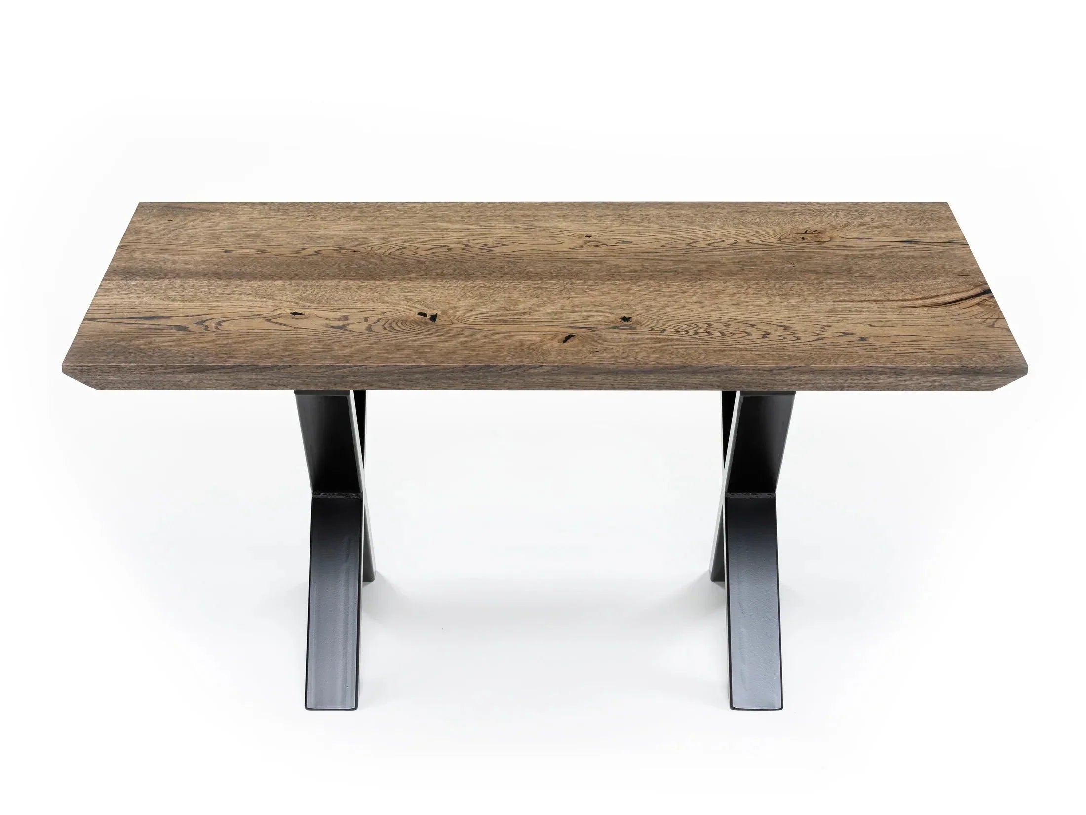 Table basse en chêne couleur chocolat – Dimensions sur la photo : H45 x L60cm x P80 / H17 - 7 x L23 - 6 x P31 - 5" Table basse en bois de chêne massif Toutes les tables