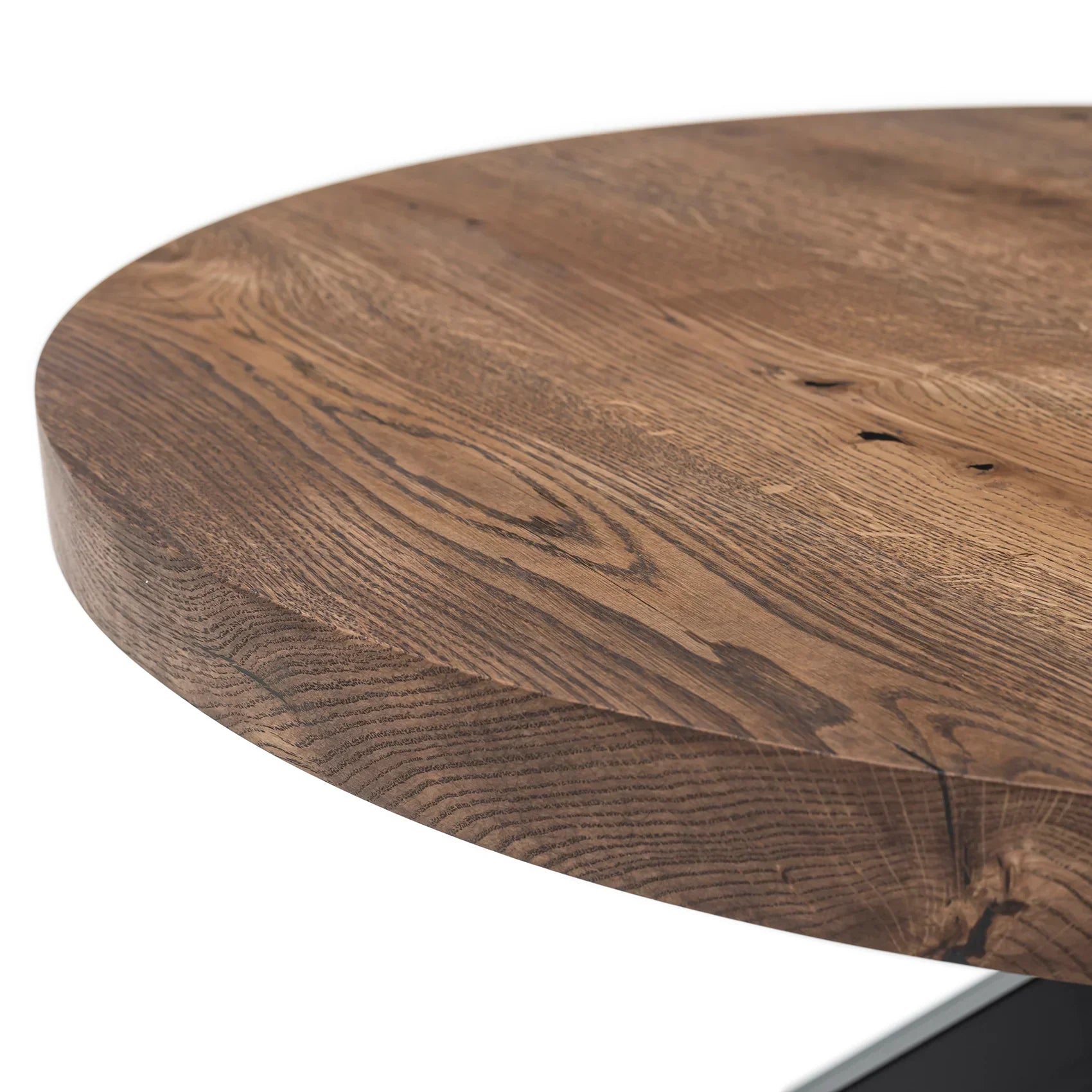 Table basse ronde en chêne chocolat - Dimensions sur la photo : H45 x L60cm Table basse ronde en chêne massif La hauteur standard de toutes les tables est de 45cm
