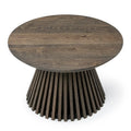 Table basse ronde en chêne - Dimensions sur la photo : H45 x L60cm Table basse ronde en chêne massif La hauteur standard de toutes les tables est de 45cm Les pieds en bois peuvent être
