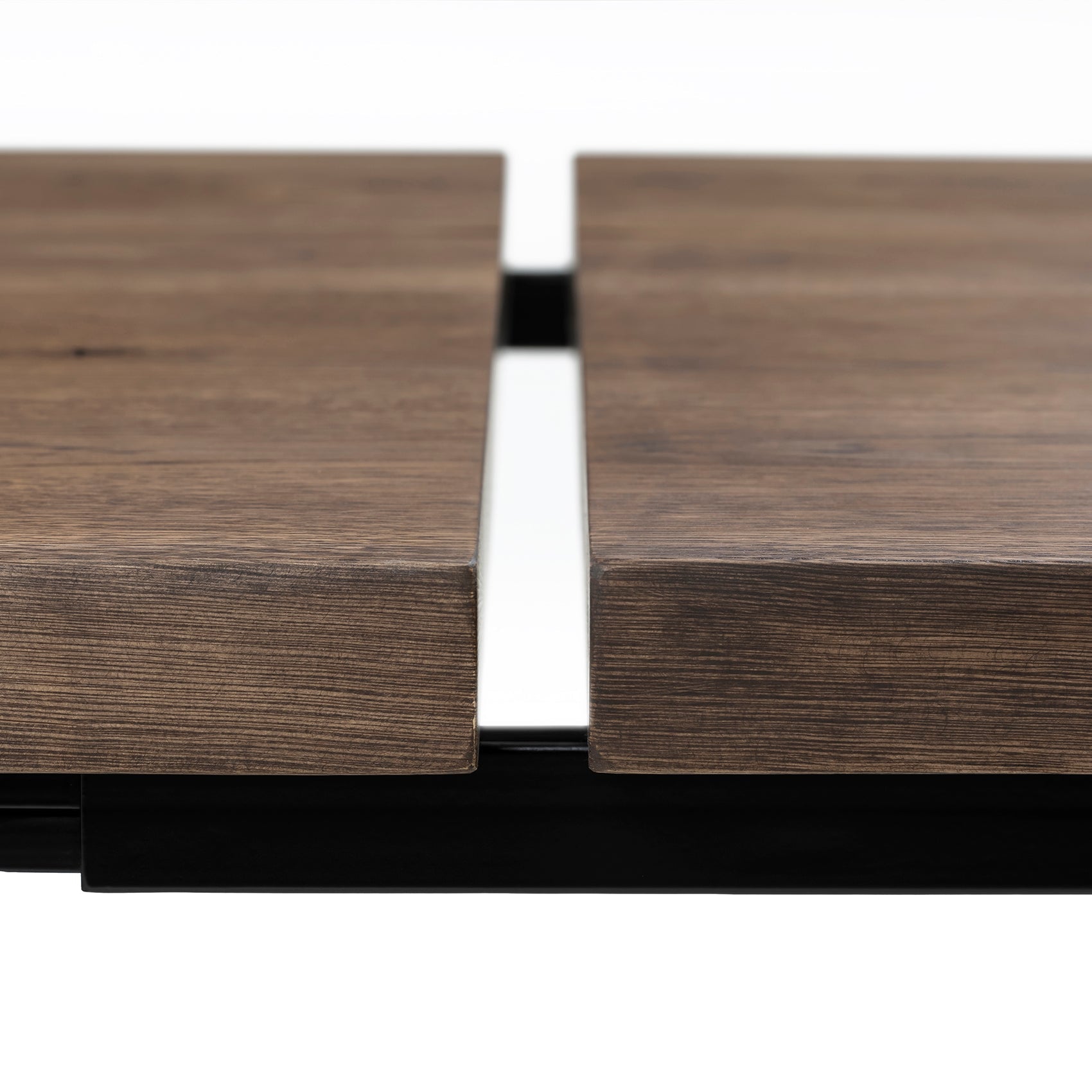 Table de salle à manger en chêne couleur chocolat - Fabriquée à la main à partir de bois massif - cette magnifique table de salle à manger extensible en chêne foncé est un ajout superbe à