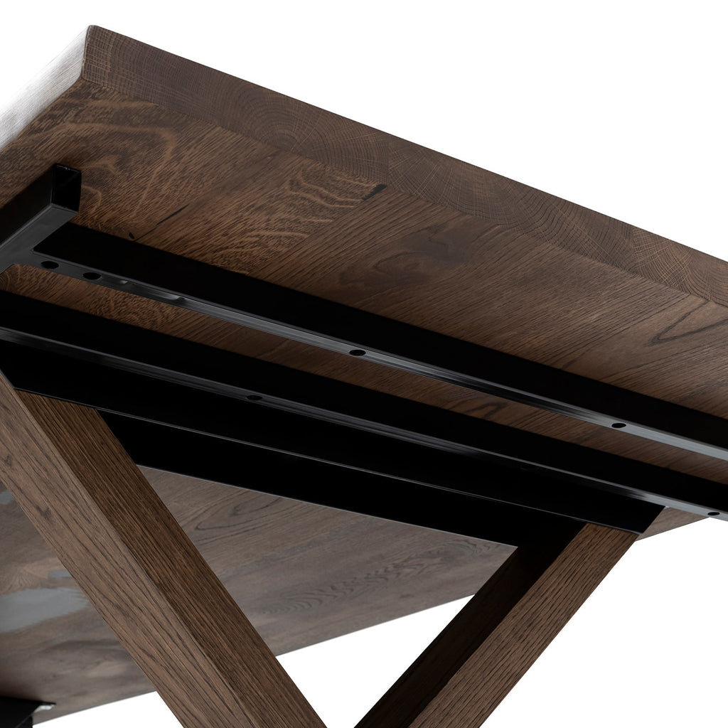 Table de salle à manger en chêne couleur chocolat - Fabriquée à la main à partir de bois massif - cette magnifique table de salle à manger extensible en chêne foncé est un ajout superbe à