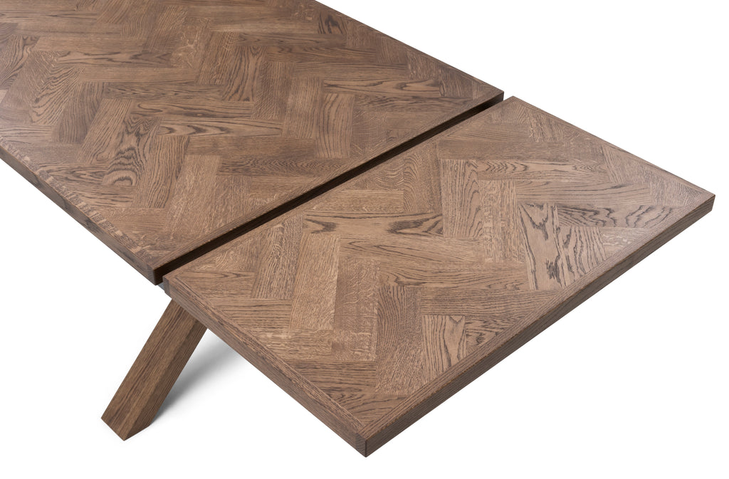 Table de salle à manger extensible à chevrons en chêne chocolat - Table de salle à manger extensible à chevrons en chêne chocolat fabriquée à partir de lattes de chêne massif de 15 mm assemblées