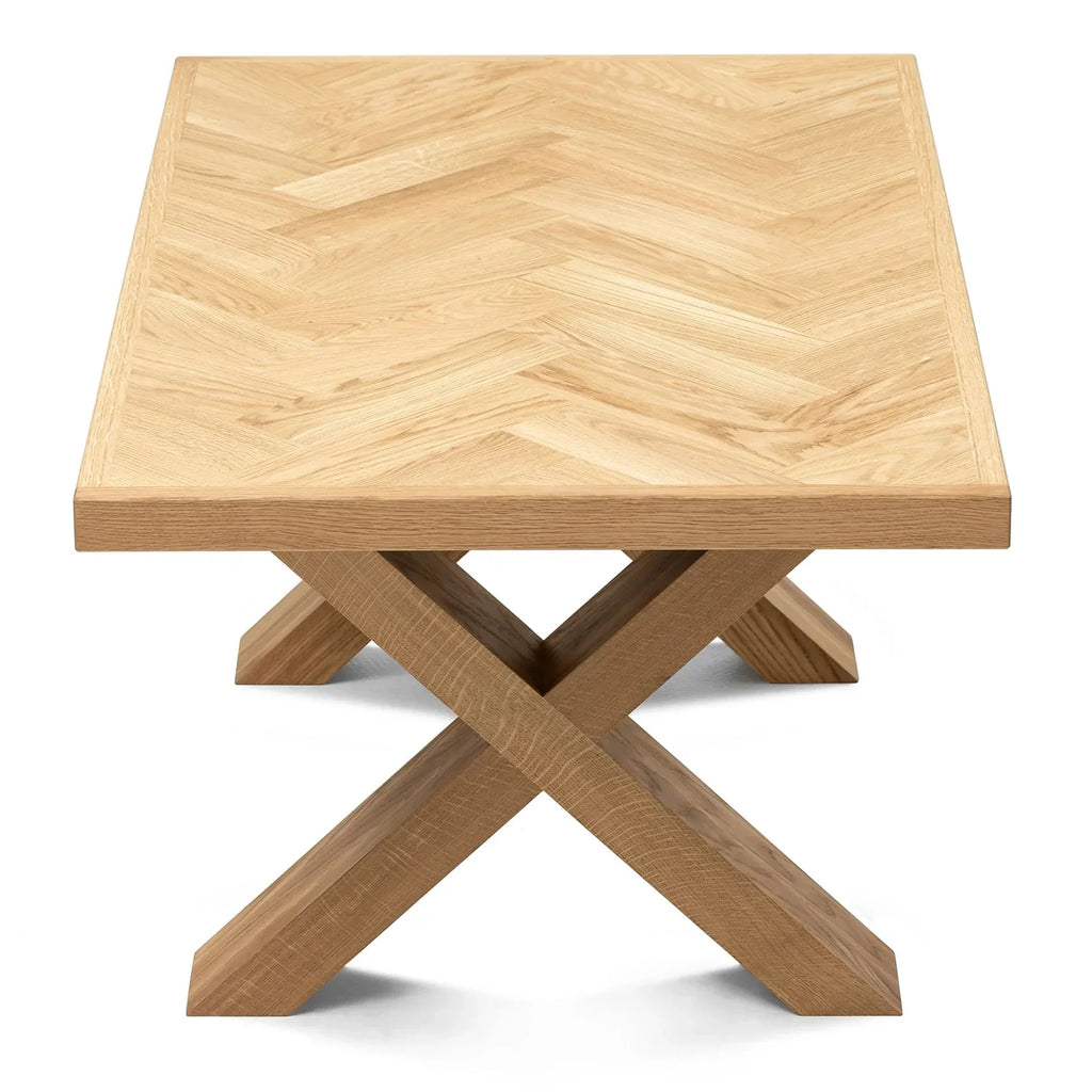 Table basse chêne chevrons – Dimensions sur la photo : H45 x L60 x P80cm Table basse en bois de chêne à chevrons La hauteur standard de toutes les tables est de 45cm Métal