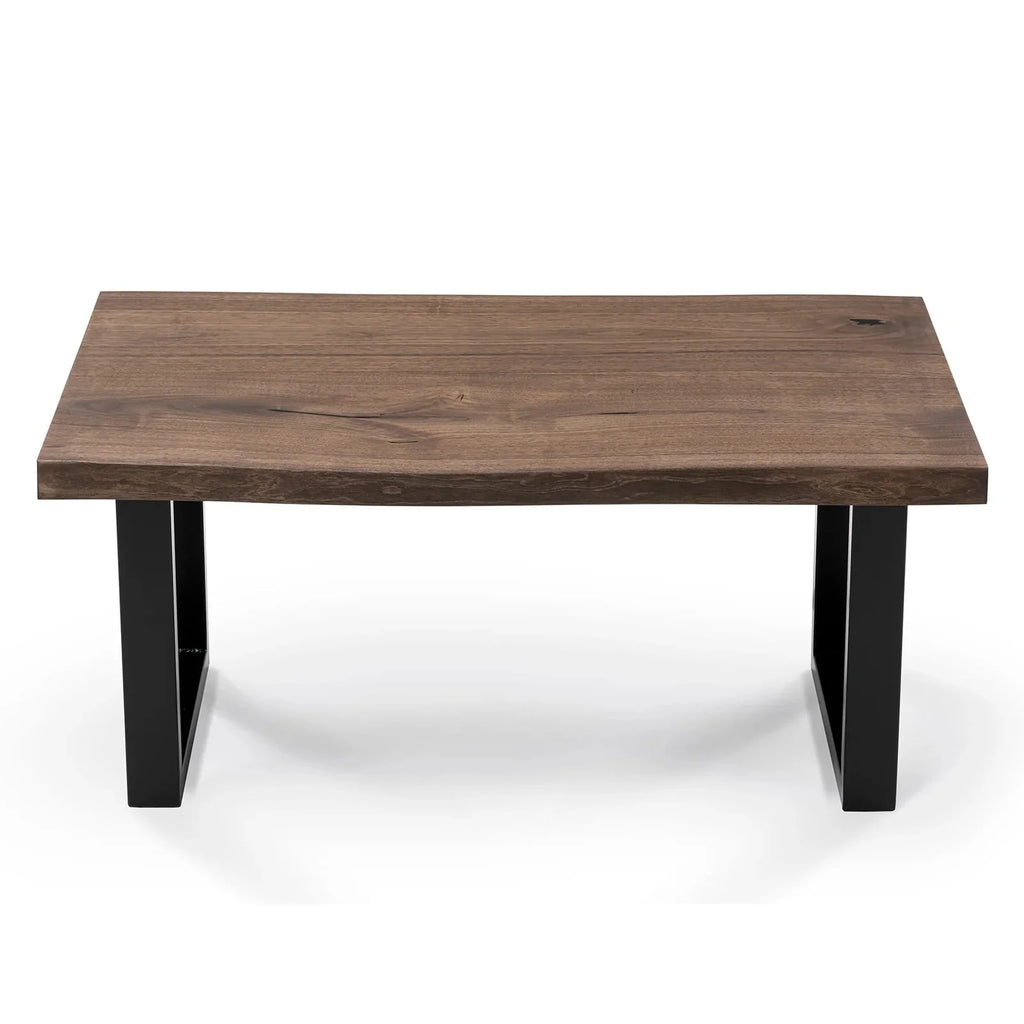 Table basse en noyer chocolat - Table basse en chêne massif La hauteur standard de toutes les tables est de 45 cm Les pieds métalliques peuvent être facilement démontés pour le transport