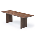 Table à manger extensible en noyer – Découvrez la table de salle à manger en noyer massif – une pièce qui allie harmonieusement le charme serein de la vie rurale à