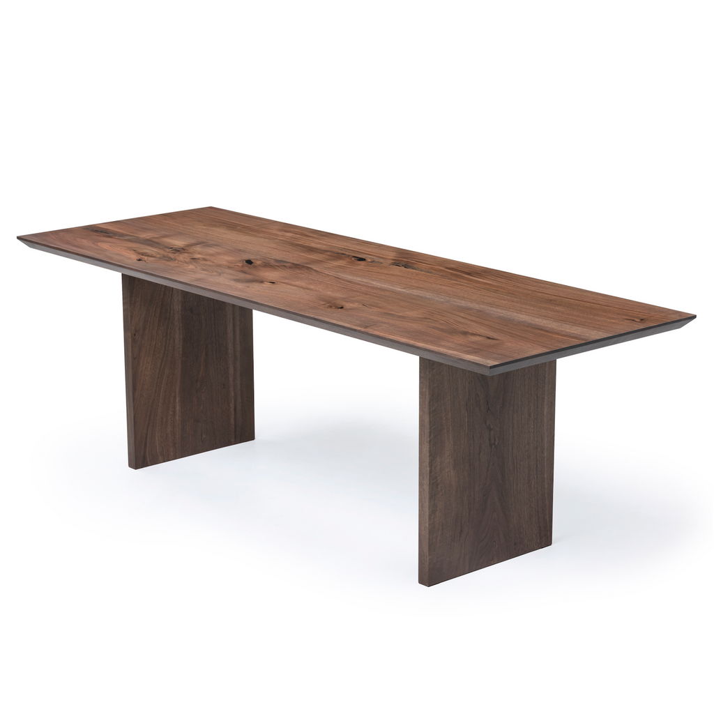 Table à manger en noyer - VEUILLEZ NOUS CONTACTER POUR UN DEVIS PAR E-MAIL Informations et personnalisation Elle est disponible en noyer massif - personnalisable au plus près