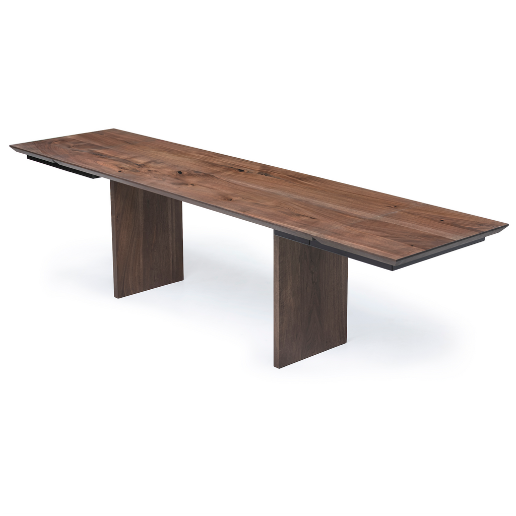 Table à manger en noyer - VEUILLEZ NOUS CONTACTER POUR UN DEVIS PAR E-MAIL Informations et personnalisation Elle est disponible en noyer massif - personnalisable au plus près