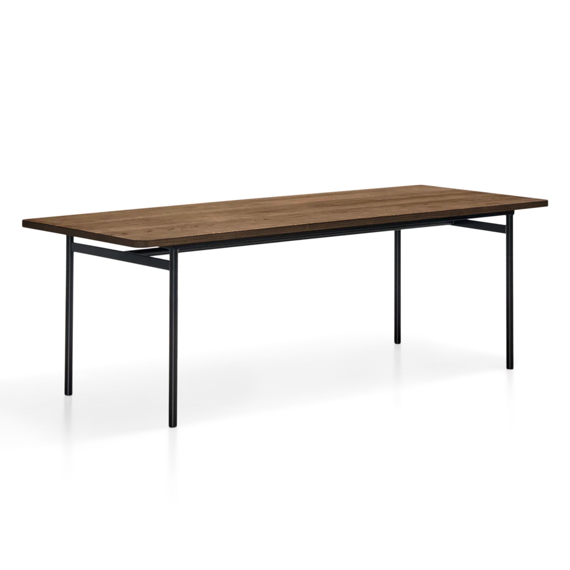 Table de salle à manger en chêne chocolat - Fabriquée en chêne massif - le plateau de la table met en valeur la beauté naturelle et la durabilité du bois de première qualité - La surface est