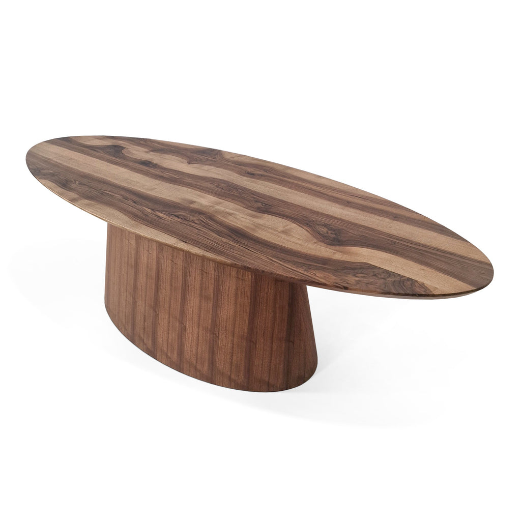 Table ovale en noyer - Voici notre table à manger ronde en chêne fabriquée à la main - un ajout splendide à toute maison - Fabriquée en bois massif, cette table combine